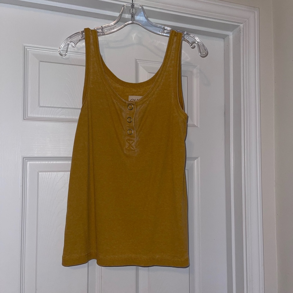 Chaser Tank - Picture 2 of 3